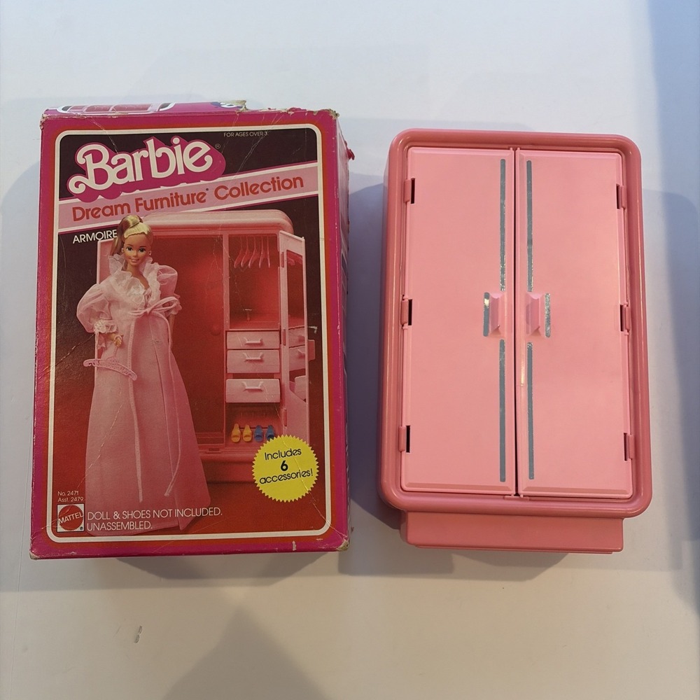 Barbie Dream Furniture 1982 Armoire 2471 Vintage Pink w/ Box *Discoloration Bent